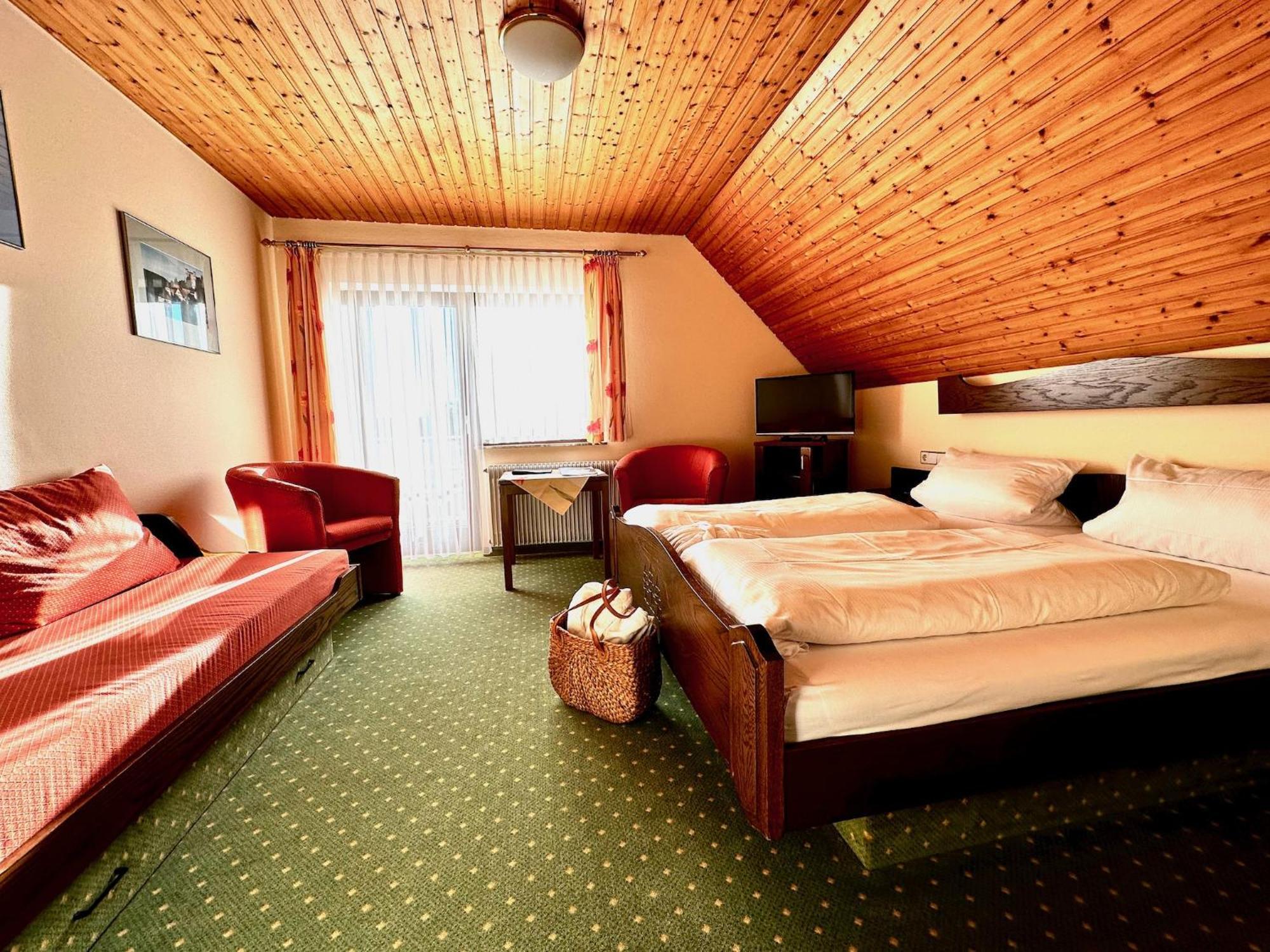 Hotel Sonnenhof Teinachtal Neuweiler  Стая снимка