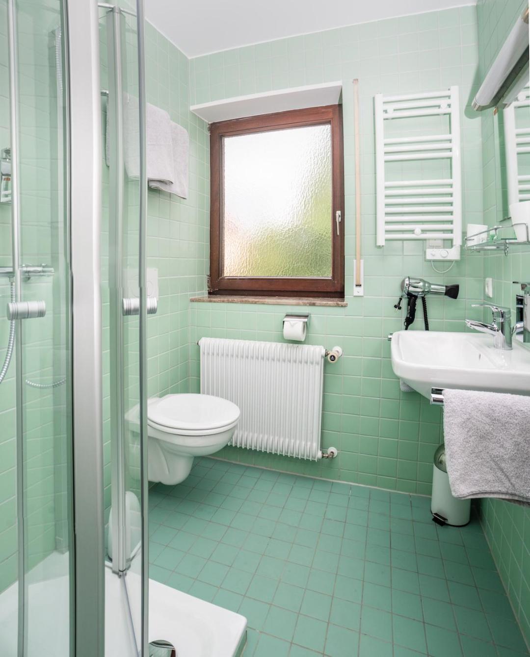 Hotel Sonnenhof Teinachtal Neuweiler  Стая снимка