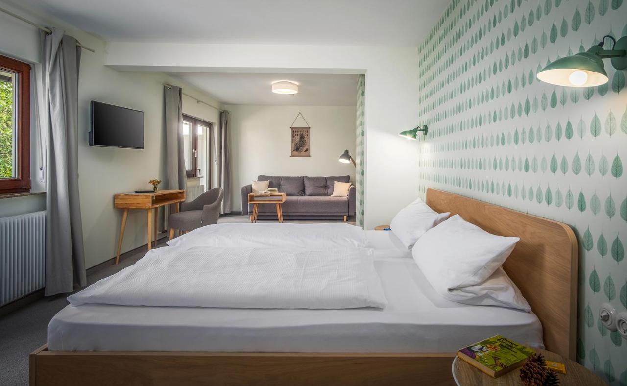 Hotel Sonnenhof Teinachtal Neuweiler  Екстериор снимка
